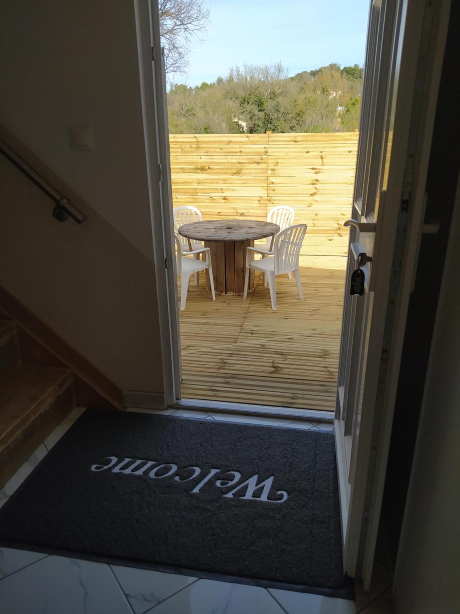 Studio Cosy Avec Terrasse Et Jacuzzi A Disposition De Mai A Aout Rians  Kültér fotó