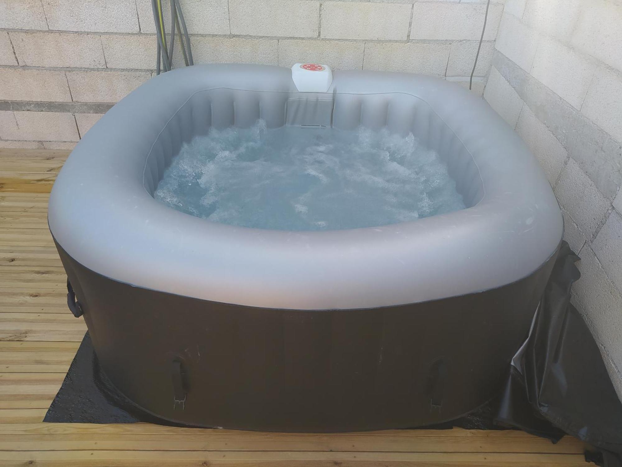 Studio Cosy Avec Terrasse Et Jacuzzi A Disposition De Mai A Aout Rians  Kültér fotó